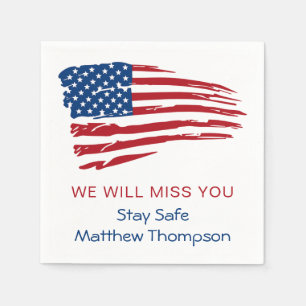 Serviette En Papier Un militaire du drapeau américain s'éloigne de la