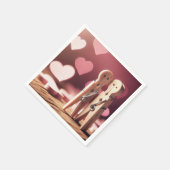 Serviette En Papier Vêtements Romantiques Couple Avec Coeurs (Coin)