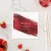Serviette En Papier Vibrant rouge Faux Foil Paint Stroke (En situation)