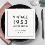 Serviette En Papier Vintage Black and White Custom Year Anniversaire<br><div class="desc">Fêtez l'anniversaire de votre bien-aimé avec ces serviettes personnalisées et élégantes, personnalisées pour une année de votre choix. Vous pouvez aussi changer la couleur arrière - plan. Commandez maintenant et créez un souvenir unique et mémorable ! | Noir et blanc Personnalisé 40ème 50ème 60ème 70ème Anniversaire Serviettes avec année personnalisée...</div>