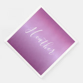Serviette En Papier Violet violet et script blanc personnalisé (Coin)