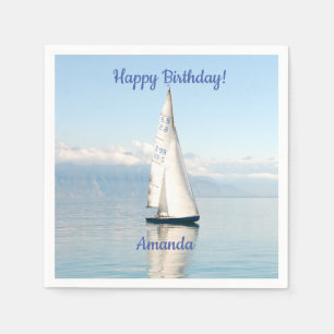 Serviette En Papier Voile sur une baie de mer calme comme miroir