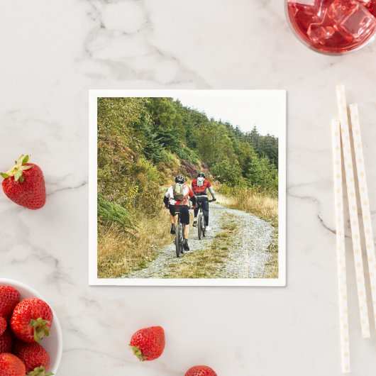 SERVIETTE EN PAPIER VTT (En situation)