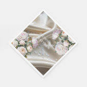 Serviette En Papier White Satin with Roses and Peony Wedding (Coin)