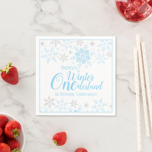 Serviette En Papier Winter Wonderland Blue Silver Parties scintillant  (En situation)
