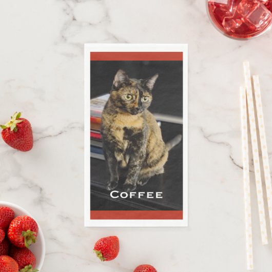 Serviette En Papier Your Pet Photo, Name, Red Background (En situation)