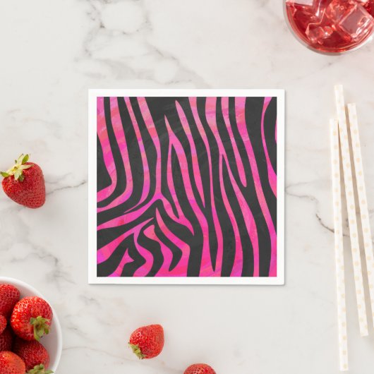 Serviette En Papier Zebra noir et rose chaud (En situation)