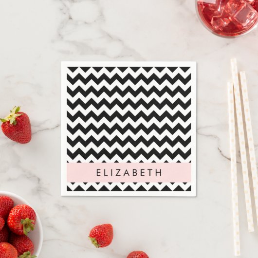 Serviette En Papier Zigzag noir et blanc, Motif Chevron, Votre nom (En situation)