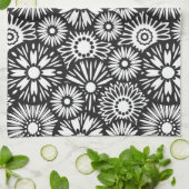 Serviette florale noire et blanche (Plié)