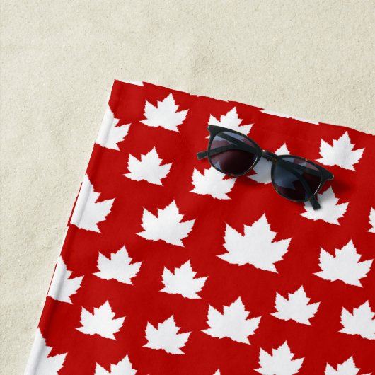 serviette souvenir du Canada Serviette de plage ca (En situation)
