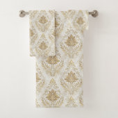 Serviettes de bain en crème douce damassé victorie (En situation)