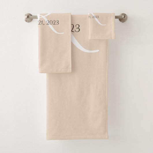 Serviettes de bain monogrammées (En situation)