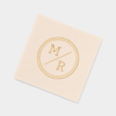 Serviettes empilées de style géométrique. (Gauche)