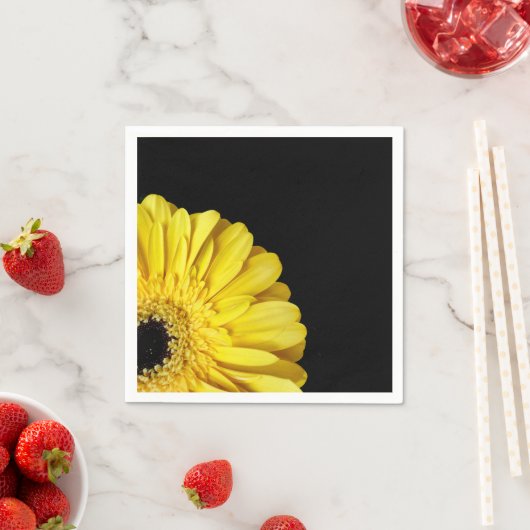 Serviettes en papier à fleurs Gerbera (En situation)