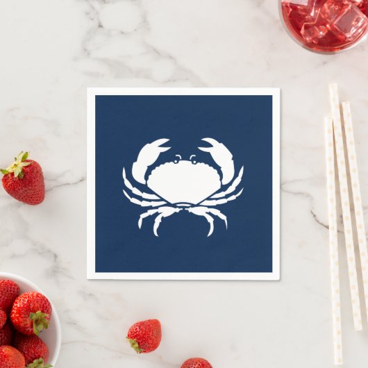 Serviettes en papier bleu marine et blanc crabe ma (En situation)