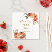 Serviettes en papier floral citrouille terracotta (En situation)