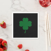 Serviettes en papier pour la Saint-Patrick (En situation)
