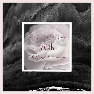 Serviettes en papier rose rose pour 70e anniversai