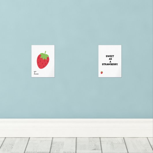 Set of Two Strawberry Gallery Wall Prints (Houten vloer)