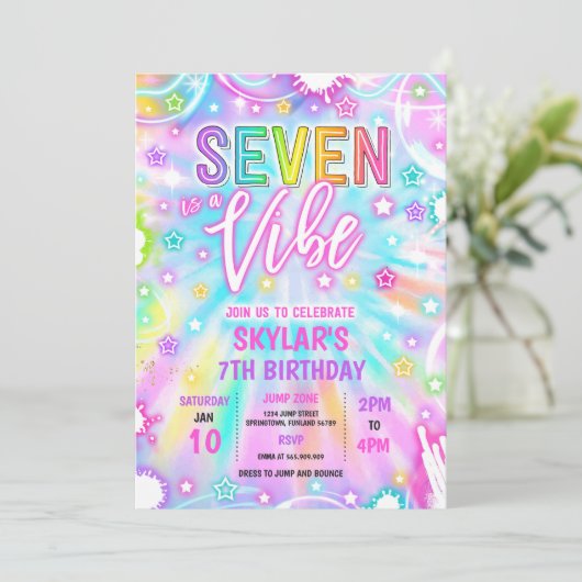 Seven is een Vibe Neon Glow 7e verjaardagsfeest Kaart (Staand voorkant)