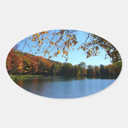 Seven Springs-Herfst Trees en Pond Ovale Sticker (Voorkant)