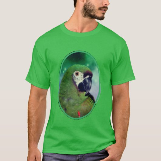 Severe Macaw Parrot dicht bij T-shirt (Voorkant)