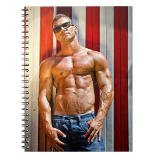 Sexy Man gespierde Borst Sexy Shirtloze Man Hunk  Notitieboek