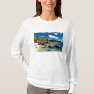 Seychelles, Mahe eiland, Anse Royale strand. 3 T-shirt