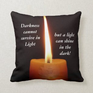 SGI Buddhist Pillow met Lotus Candle en NMRK Kussen