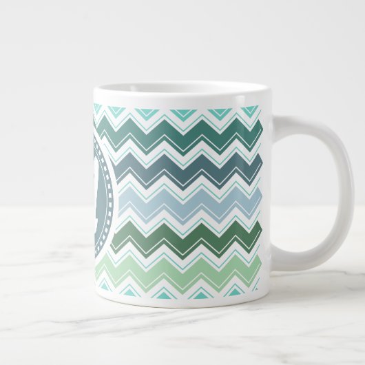 Shades of Green Elegant Chevron Pattern Extra Grote Beker (Rechts)