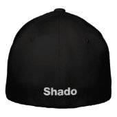 Shado Geborduurde Pet (Achterkant)