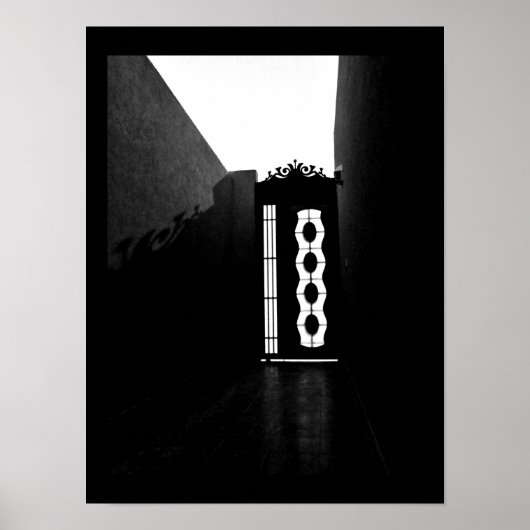 Shadowy Gate Poster (Voorkant)