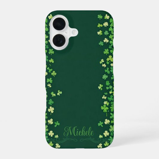 Shamrock Border Bliss iPhone 16 Hoesje (Achterkant)