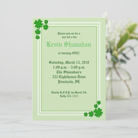 Shamrock de la Saint-Patrick Invitation d'annivers (Debout devant)