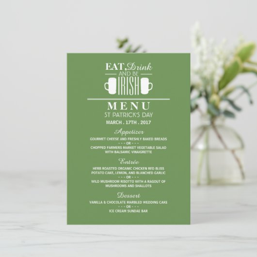 Shamrock en bier Ierse St Patrick's Day Menu Kaart (Staand voorkant)