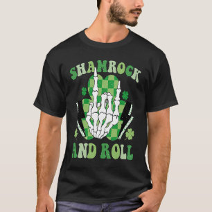 Shamrock en roll skelet retro St Pattys Patrick T-shirt