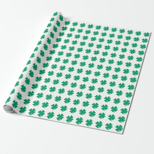 Shamrock Pattern Green White St Patrick's Day 2023 Cadeaupapier (Uitgerold)