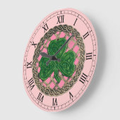Shamrock rose et horloge de chiffres romains de (Angle)