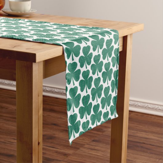 Shamrock Shape Plaid Classic Green Table Runner Korte Tafelloper (Voorbeeld)