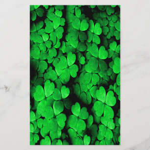 Shamrocks and Hearts Saint Patrick's Day Green Briefpapier