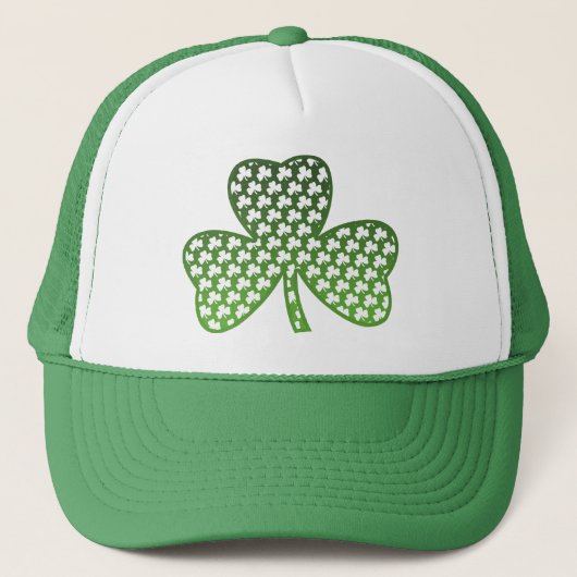 Shamrocks blancs dans le casquette vert de (Devant)