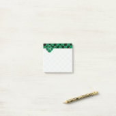 Shamrocks op zwart, monogrammed Initiaal 3x3 Post-it® Notes (Op bureau)