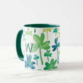 Shamrocks St. Patrick's Day Green Monogram Mug (Devant gauche)