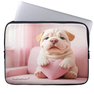 Shar Pei Puppy – Zoete Omhelzing door WangWang Laptop Sleeve