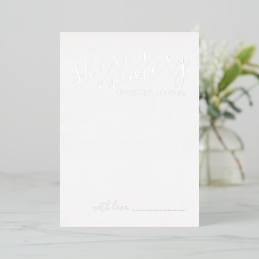 'Share a Memory' Modern Script Wedding Silver Folie Uitnodiging (Staand Voorkant)