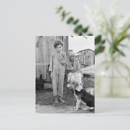 Sharecropper Family with Hound Dog, 1935 Briefkaart (Staand voorkant)