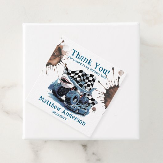 Shark Attack Monster Truck Verjaardag Bash Welkom Bedankjes Labels (In situ)