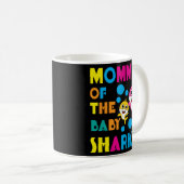 Shark Birthday Quote Funny B-day mama Koffiemok (Voorkant rechts)