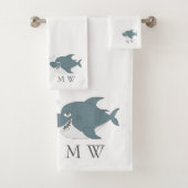 Shark Design Monogrammed Bad Handdoek (Insitu)