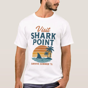 Shark Point Escape – Vintage Beach Vibes Grafisch T-shirt